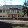 Jzsef Attila Gimnzium s Kzgazdasgi Szakkzpiskola -
 A beruhzs Monor Vros nkormnyzata, mint tulajdonos, a Pest Megyei nkormnyzat, mint fenntart s az iskola sszefogsval valsult meg